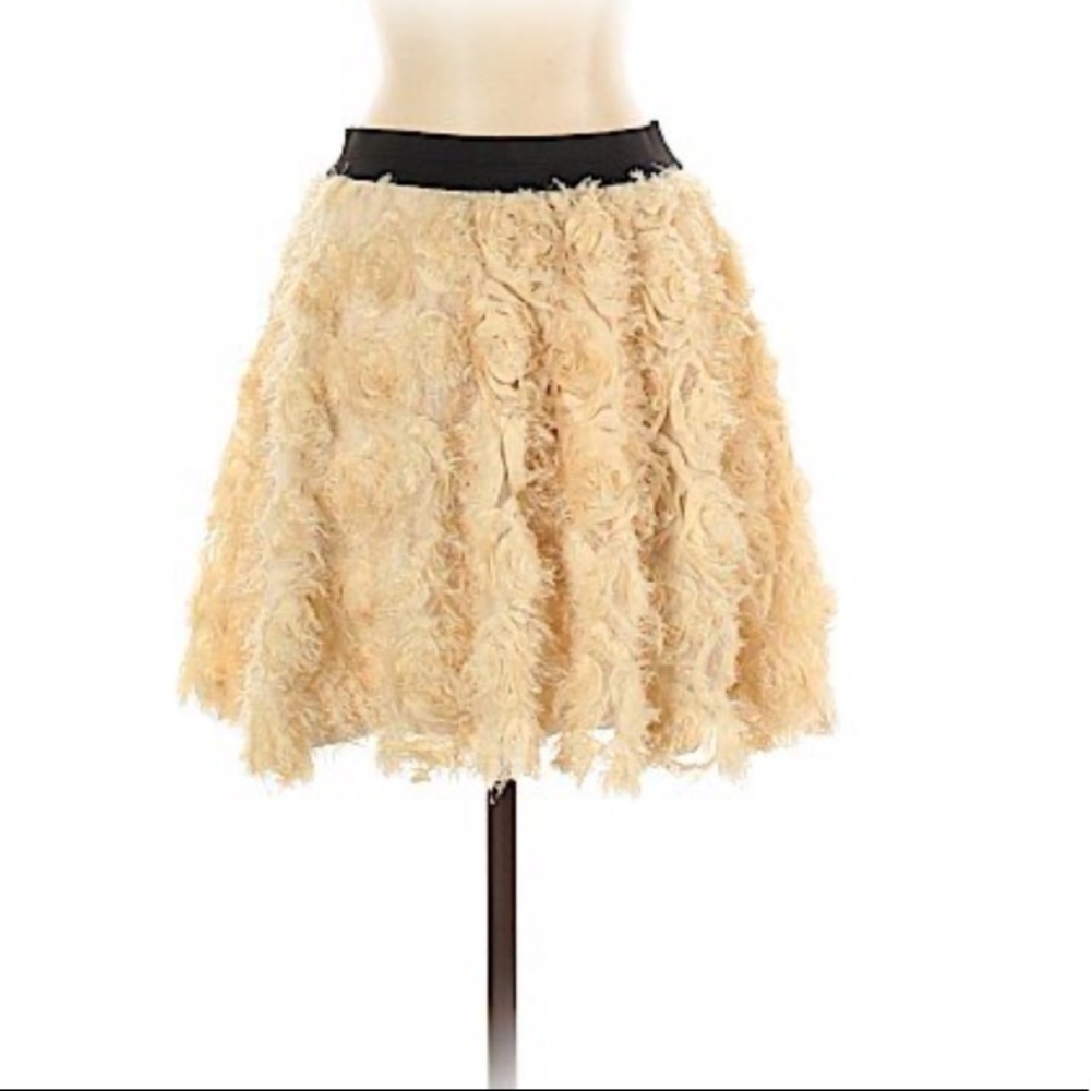 For sale : women’s size : Small, Feathered skirt